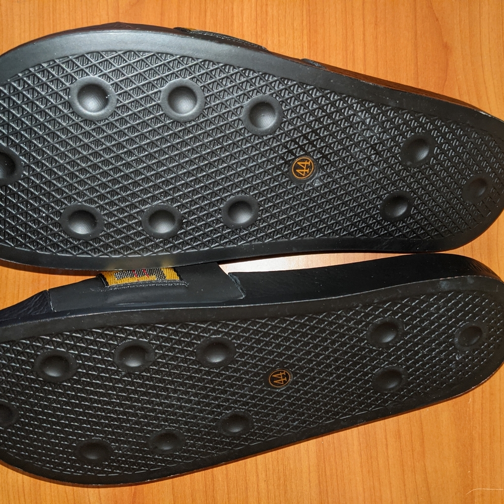 Off White Industrial Slides - Picture 5 of 7